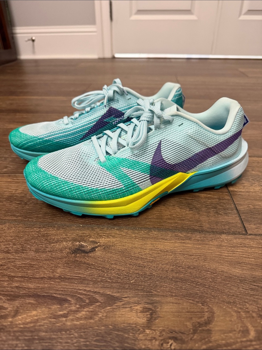 Nike ReactX Terra Kiger 10, Size 10.5